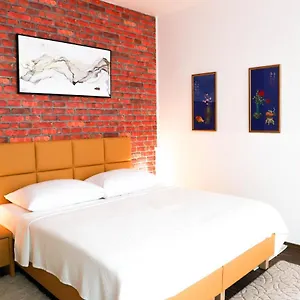 «go West» Guest Auberge de jeunesse