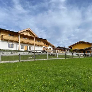 Gut Mitterlehen Apartment